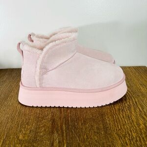 Koolaburra by Ugg Ultra Mini Koola Platform Pink Suede Boot Women’s Size 9